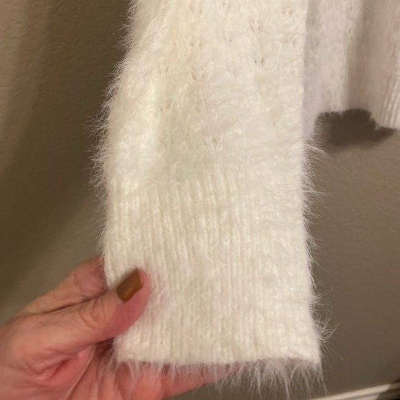 Jodifl White Cardigan Size Medium NWT - Picture 5 of 11